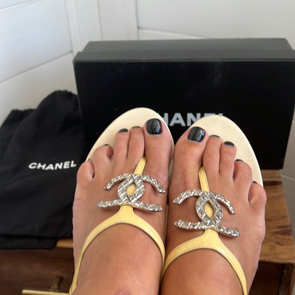 Vintage Chanel large CC logo thong sandals